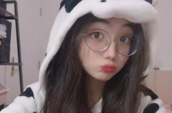 高兴小姐姐壁纸,揭秘高兴小姐姐的迷人风采